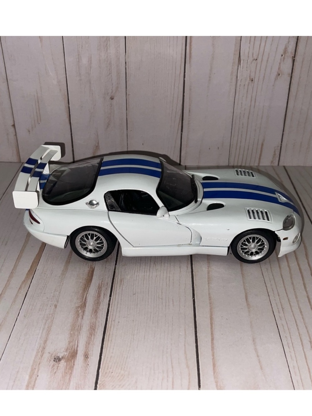 Dodge Viper GTS-R